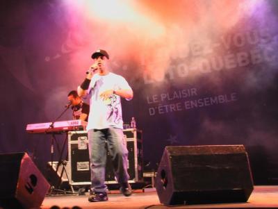 lotfi double kanon sur scéne
